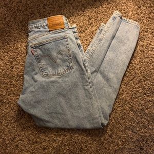 Levi’s Wedgie Jeans